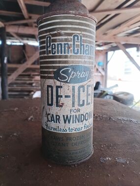 Penn-Champ Spray De-Icer Can - Blue and Cream Vintage Label